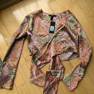 Forever 21 Multicolor Geometric Wrap Blouse SZ med BNWT